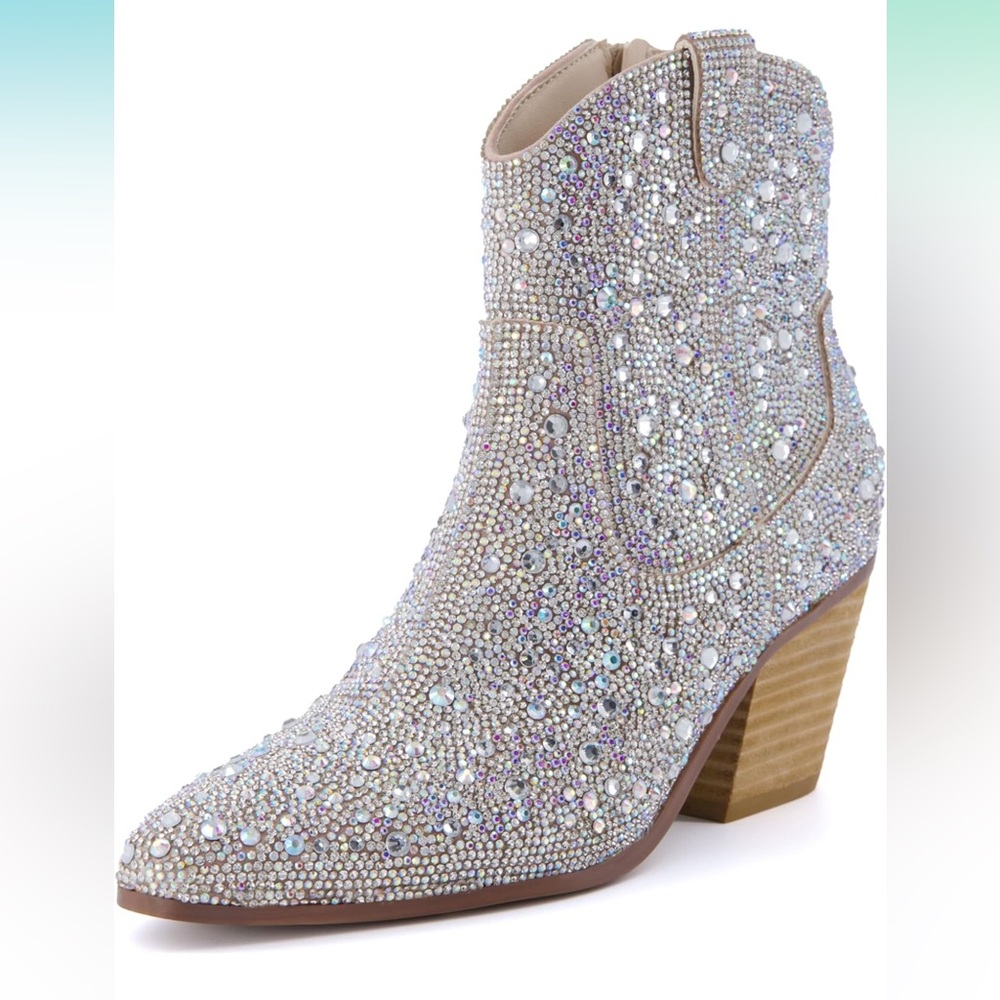 CUSHIONAIRE Women’s Bravo Rhinestone Western boot +Memory Foam